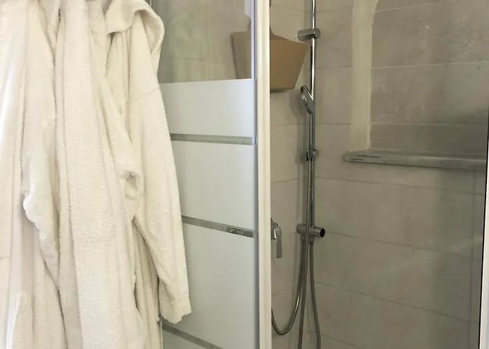 Апартаменты Holy Summer In Market Streets