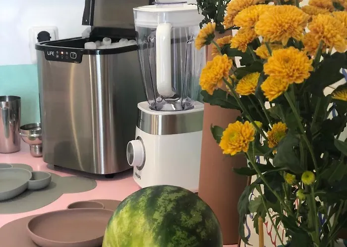 Holy Summer In Market Streets Науса